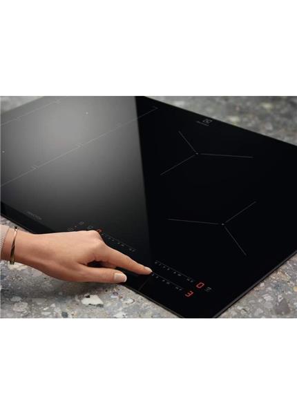 ELECTROLUX Indukčná varná doska EIS82449 ELECTROLUX Indukčná varná doska EIS82449